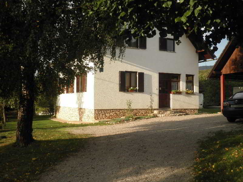 House Lucija Hotel โพลยานัค ภายนอก รูปภาพ